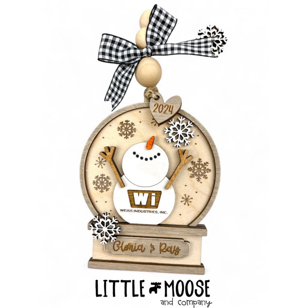 Ornament - Personalized snow globe snowman