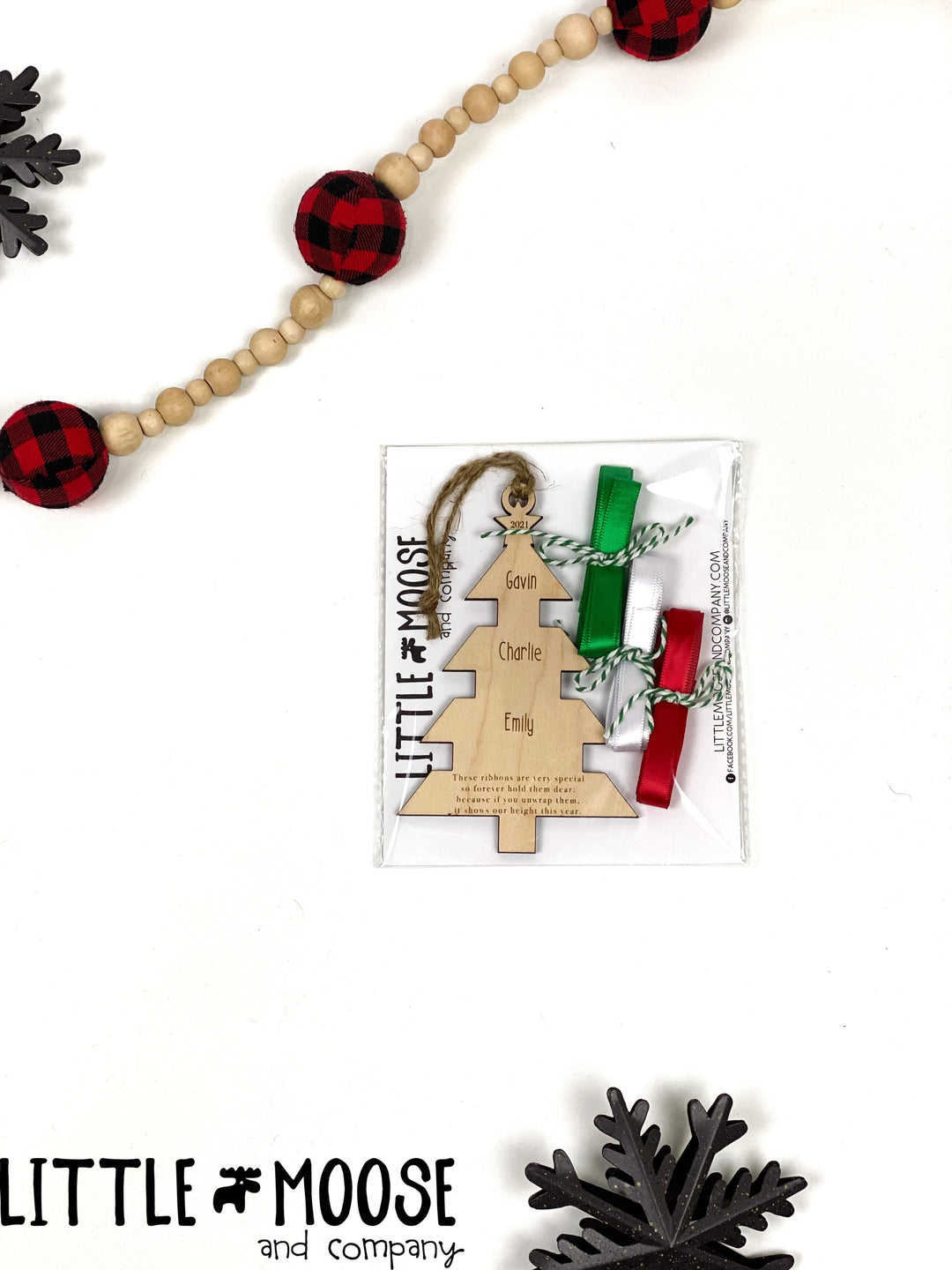 ornament tree WMG 3 names red green white